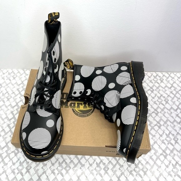 Dr. Martens 1460 Polka Dot Smooth Leather Lace Up Boots, EU 38, US 7 - Picture 4 of 9